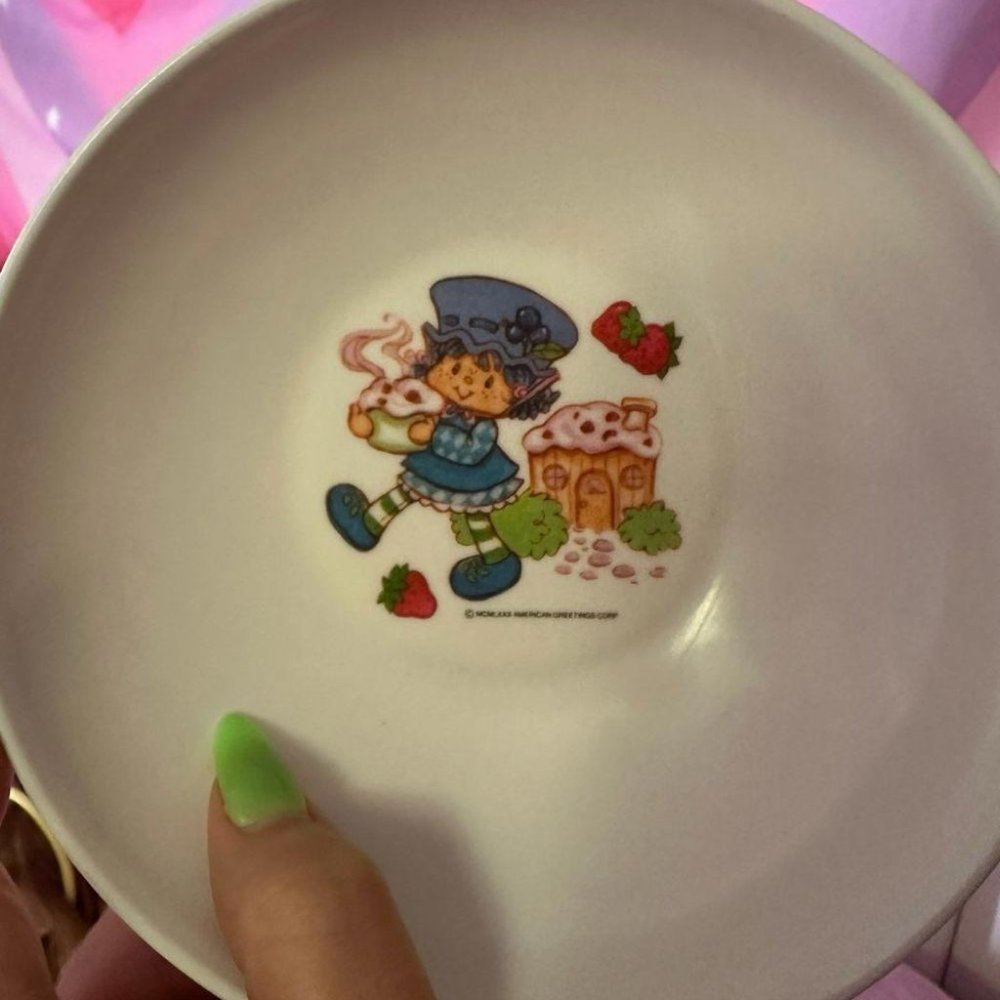 80’s‎ STRAWBERRY SHORTCAKE BLUEBERRY MUFFIN BOWL - Picture 3 of 3